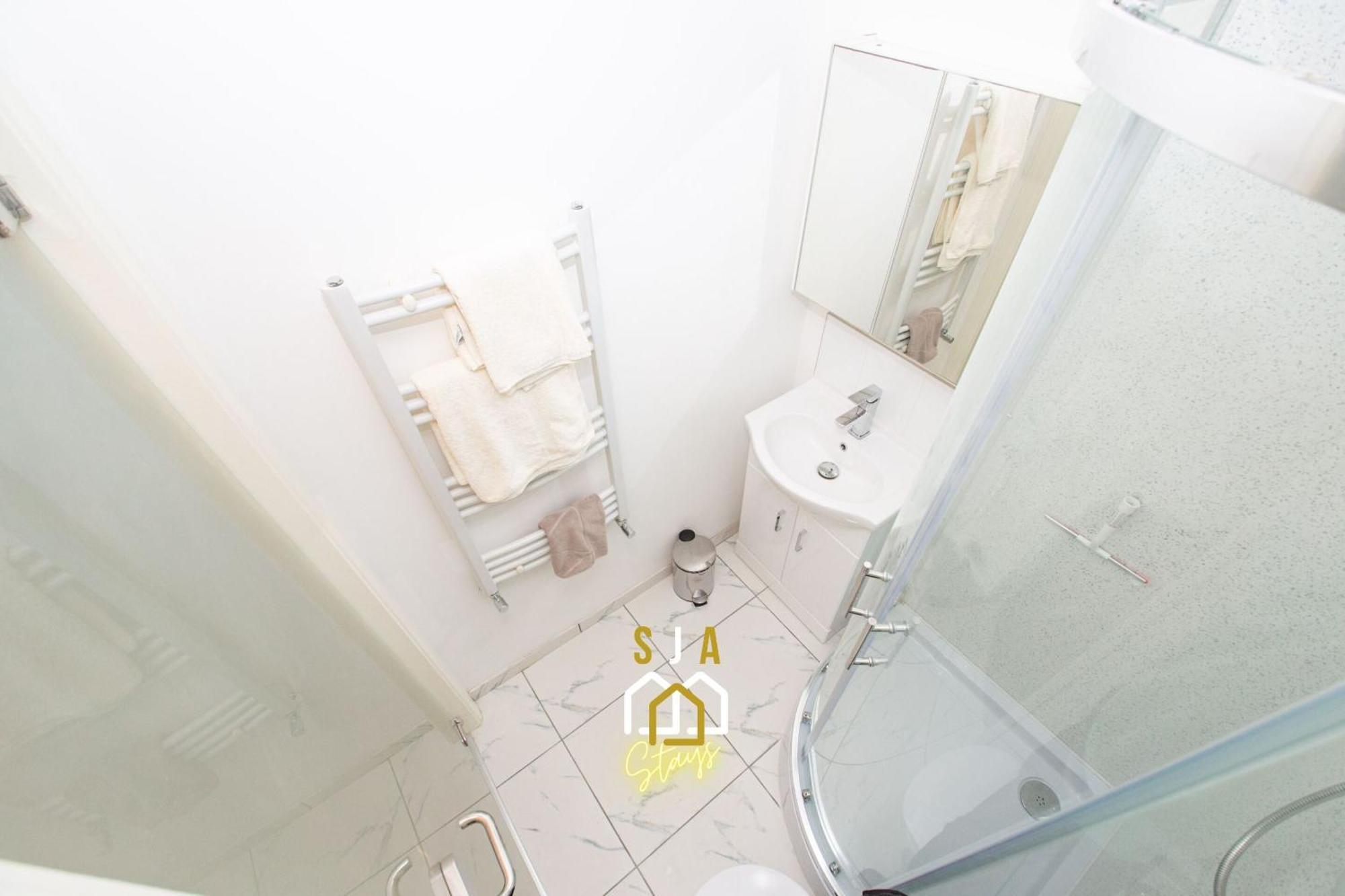 Affleck Retreat 4 - Sja - Modern 1 Bed Apartment *